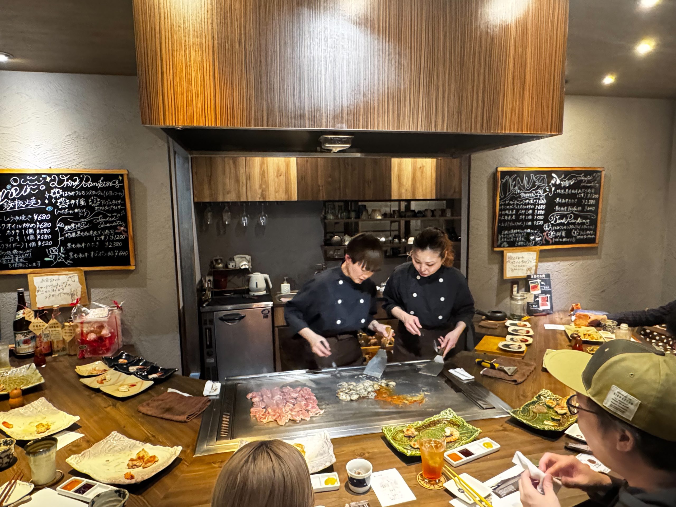 SAI.teppan 厨房の様子